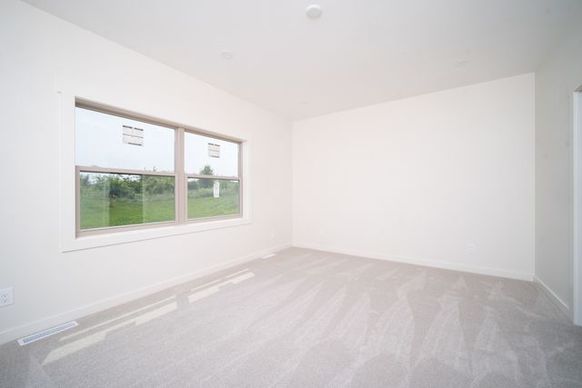 8579 Blue River Road, Rockford, IL 61107