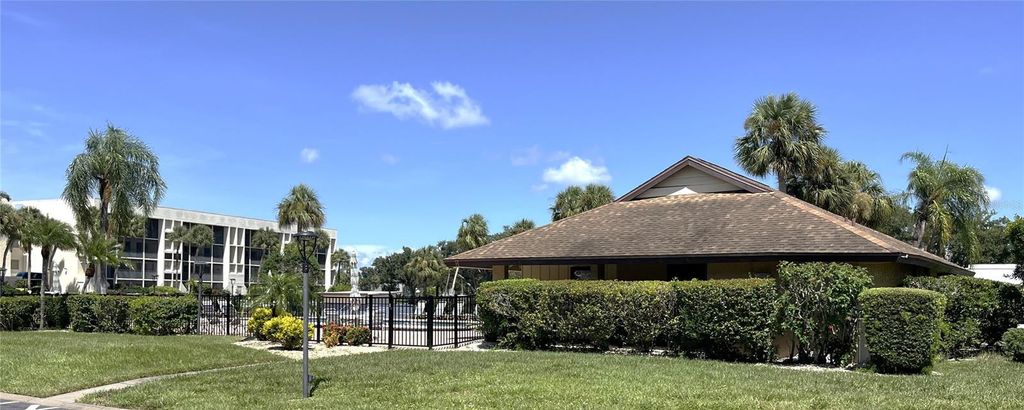 4119 61ST AVENUE TERRACE W 107, BRADENTON, FL 34210 — photo 2