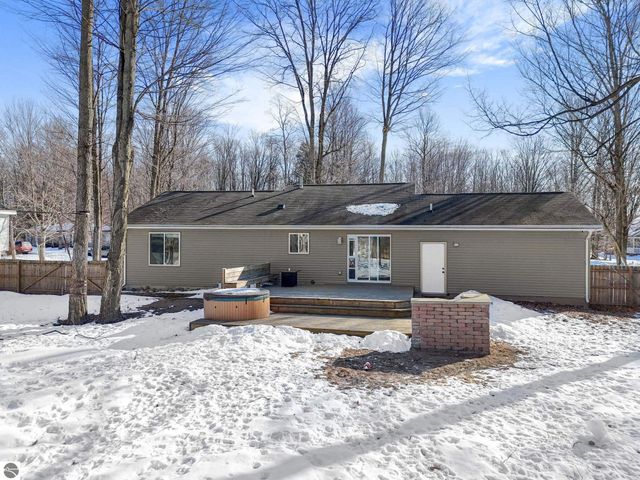 2294 Woodcock Lane, Traverse City, MI 49685