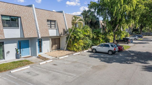 455 Canal Point N 108, Delray Beach, FL 33444