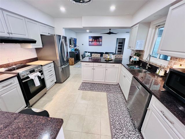 13607 101ST TERRACE, Seminole, FL 33776