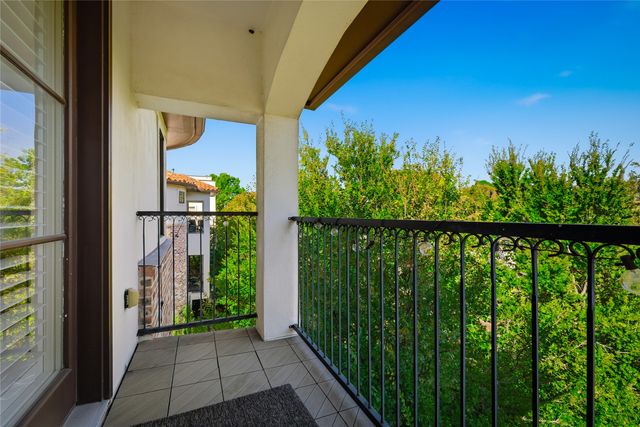 4017 Bowser Avenue, Dallas, TX 75219