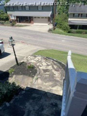 1986 Parkwood Road, Charleston, WV 25314