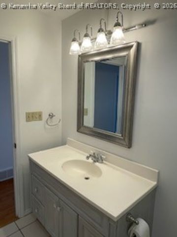 1986 Parkwood Road, Charleston, WV 25314