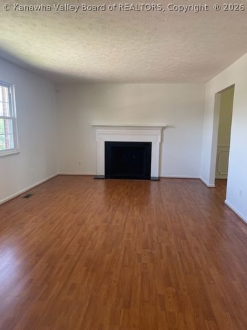 1986 Parkwood Road, Charleston, WV 25314