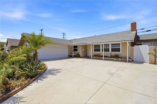 5941 Price Drive, Huntington Beach, CA 92649
