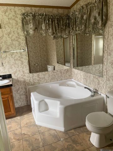 41025 Cannon Rd, Gonzales, LA 70737