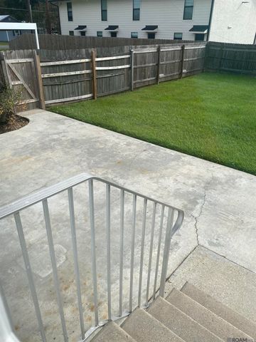 41025 Cannon Rd, Gonzales, LA 70737