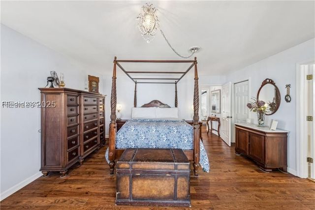 2 Shipwatch Dr, St Helena Island, SC 29920