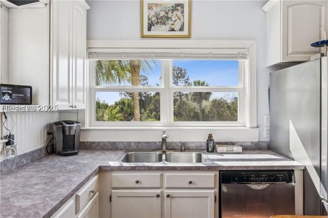 2 Shipwatch Dr, St Helena Island, SC 29920