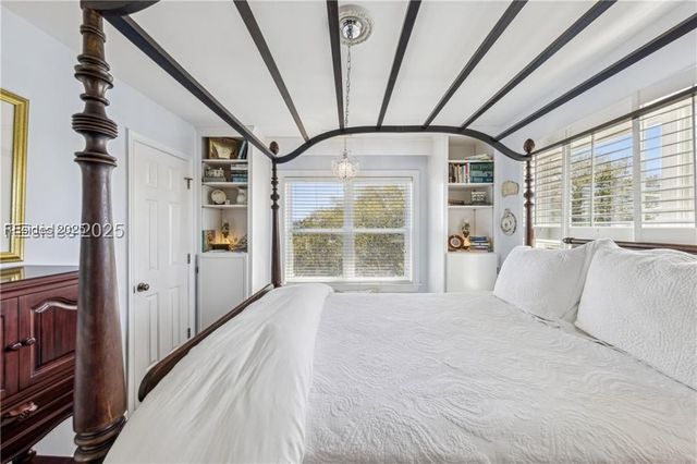 2 Shipwatch Dr, St Helena Island, SC 29920