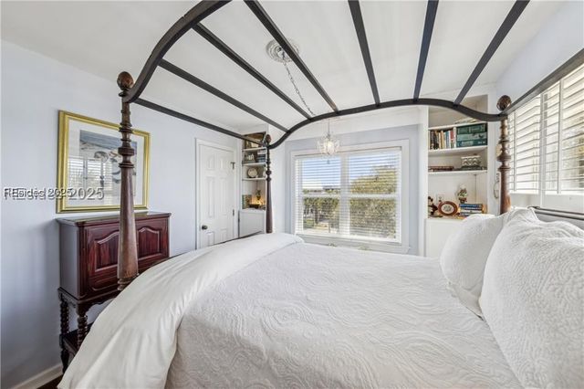 2 Shipwatch Dr, St Helena Island, SC 29920