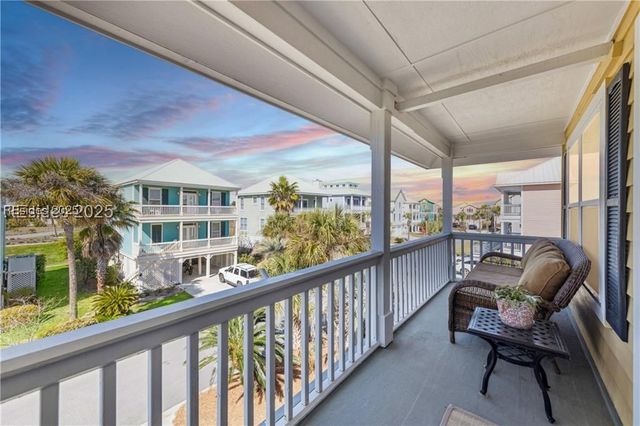 2 Shipwatch Dr, St Helena Island, SC 29920