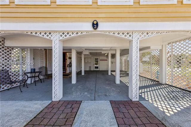 2 Shipwatch Dr, St Helena Island, SC 29920