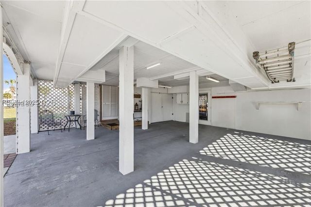 2 Shipwatch Dr, St Helena Island, SC 29920