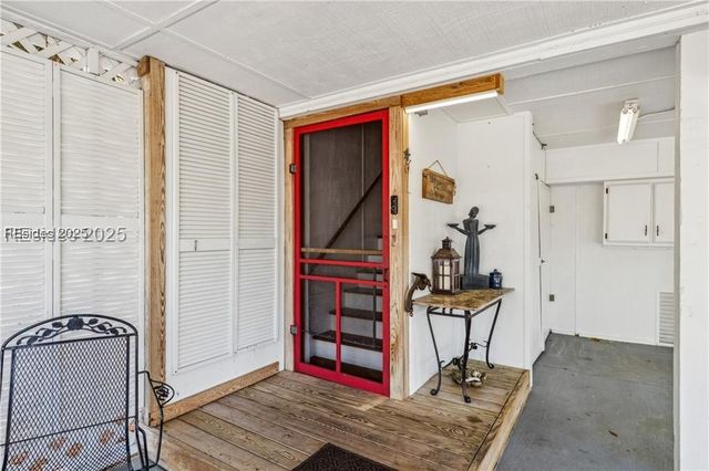 2 Shipwatch Dr, St Helena Island, SC 29920