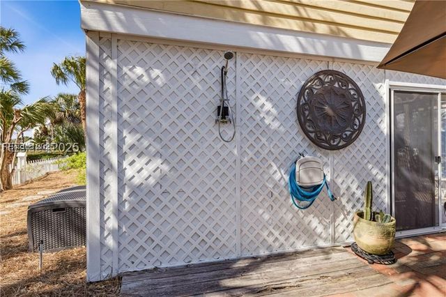 2 Shipwatch Dr, St Helena Island, SC 29920