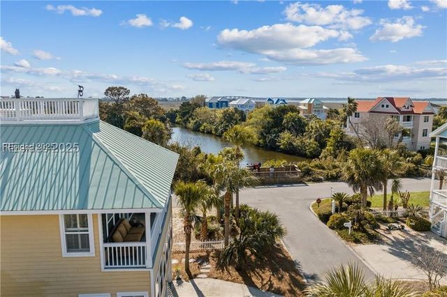 2 Shipwatch Dr, St Helena Island, SC 29920