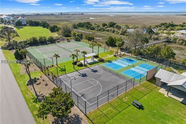 2 Shipwatch Dr, St Helena Island, SC 29920