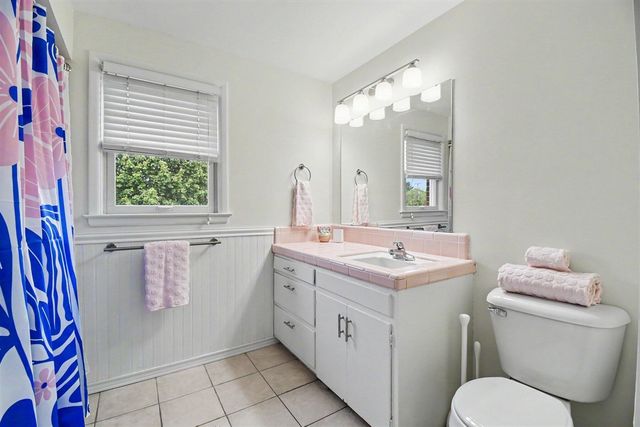 1915 Plymouth Terrace, Grand Rapids, MI 49506