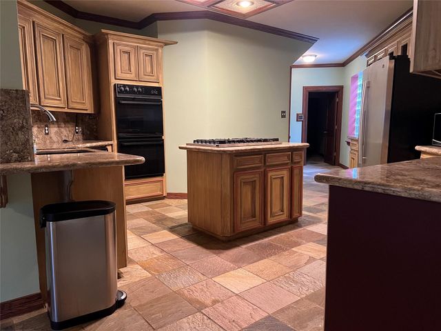 6983 Oakwood Park, Houston, TX 77040