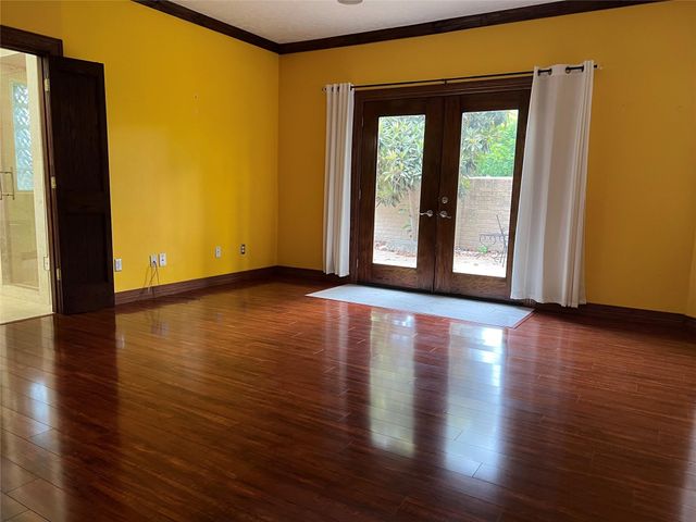6983 Oakwood Park, Houston, TX 77040