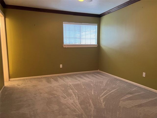 6983 Oakwood Park, Houston, TX 77040