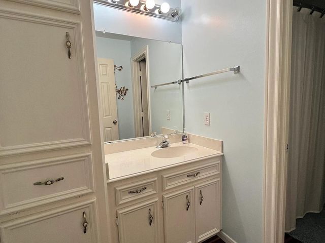 6983 Oakwood Park, Houston, TX 77040