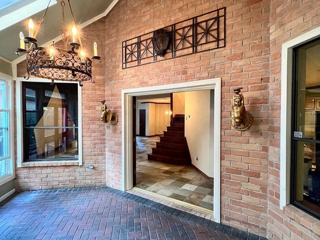 6983 Oakwood Park, Houston, TX 77040