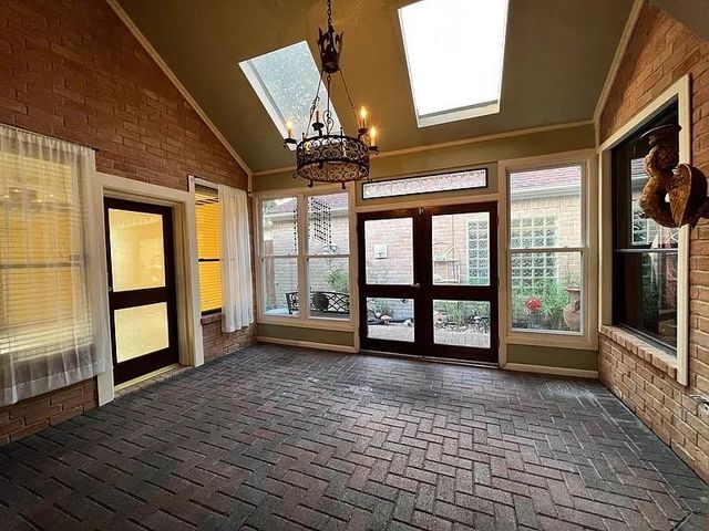 6983 Oakwood Park, Houston, TX 77040