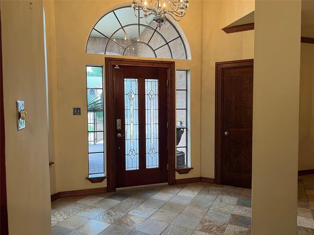 6983 Oakwood Park, Houston, TX 77040