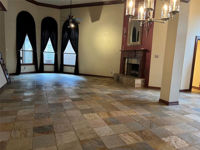 6983 Oakwood Park, Houston, TX 77040