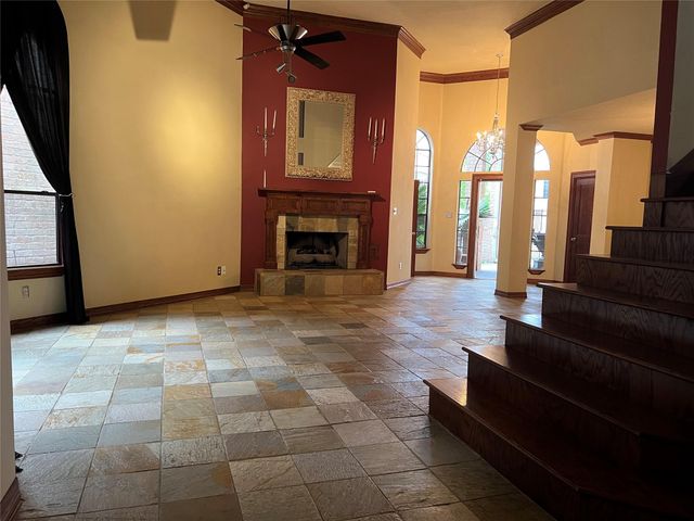6983 Oakwood Park, Houston, TX 77040
