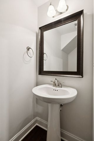 526 Vintage Green Ln, Franklin, TN 37064