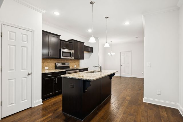 526 Vintage Green Ln, Franklin, TN 37064