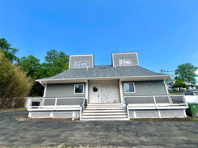45 Randall Heights, Middletown, NY 10940