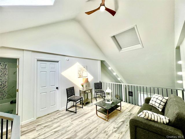 45 Randall Heights, Middletown, NY 10940