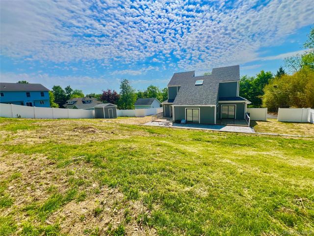 45 Randall Heights, Middletown, NY 10940