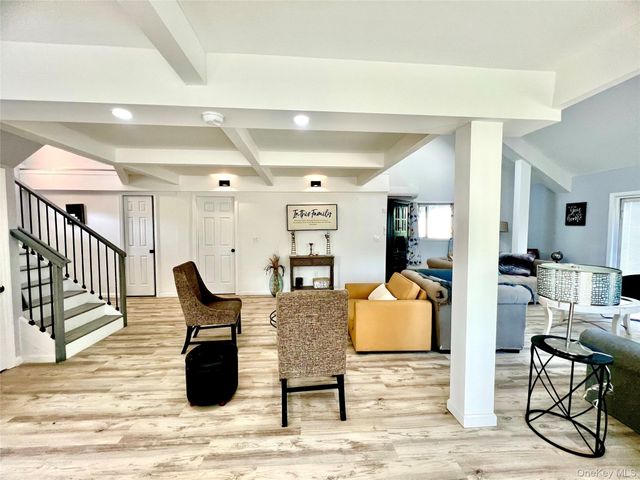 45 Randall Heights, Middletown, NY 10940
