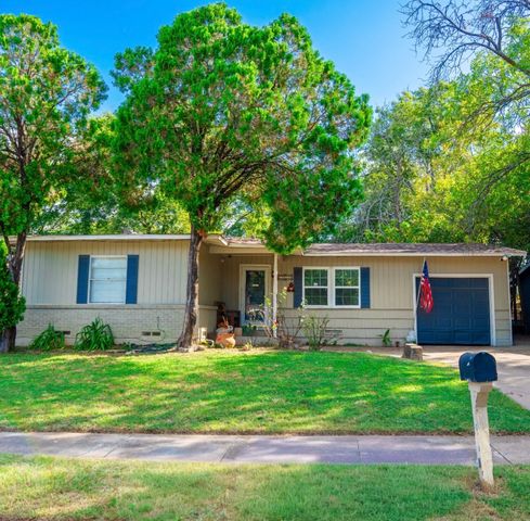 2016 Huntington Drive, Arlington, TX 76010