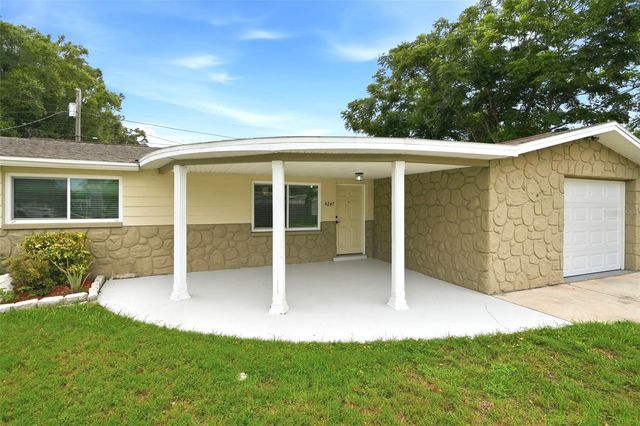 4247 GULFSHORE COURT, New Port Richey, FL 34652