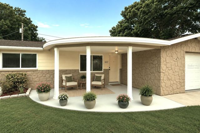 4247 GULFSHORE COURT, New Port Richey, FL 34652