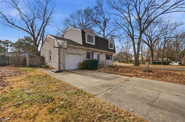 4036 Tarnywood DR, Portsmouth, VA 23703