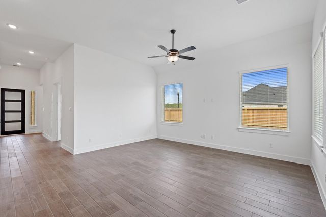 12139 Canal View Boulevard, Mont Belvieu, TX 77580