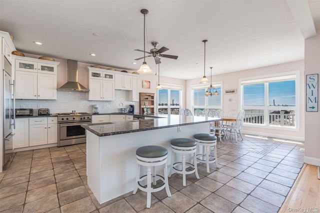 953B Dune Road, Westhampton Beach, NY 11978