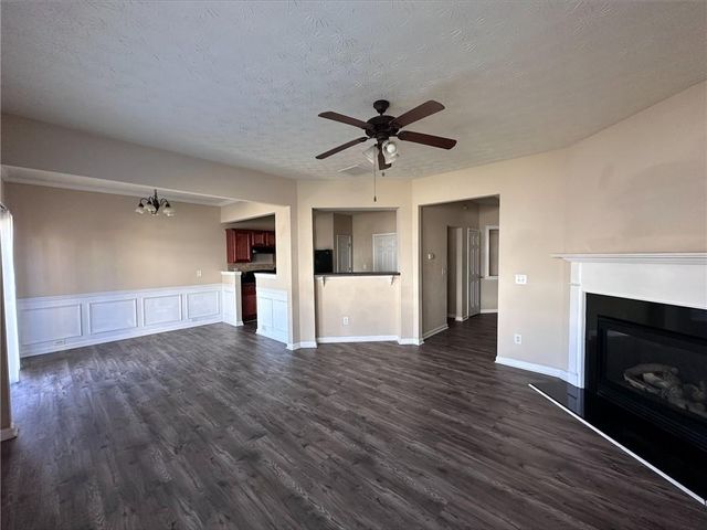 827 Forsythia Way, Canton, GA 30114