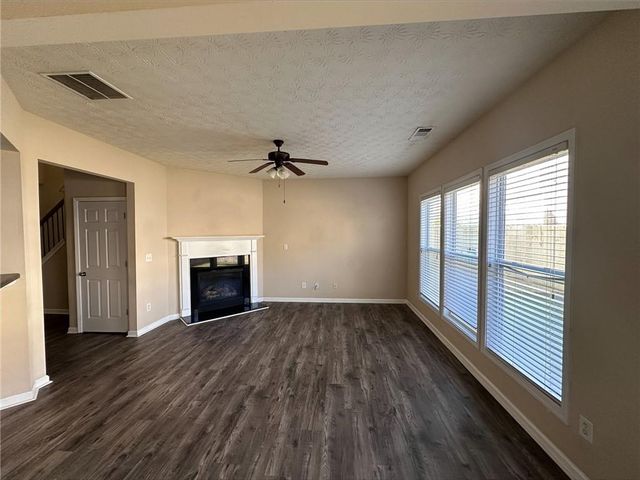 827 Forsythia Way, Canton, GA 30114