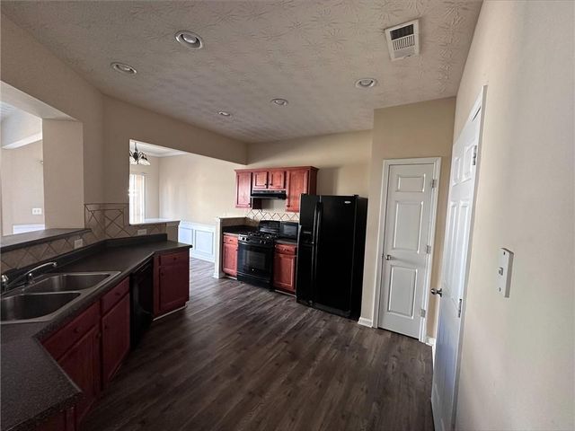 827 Forsythia Way, Canton, GA 30114