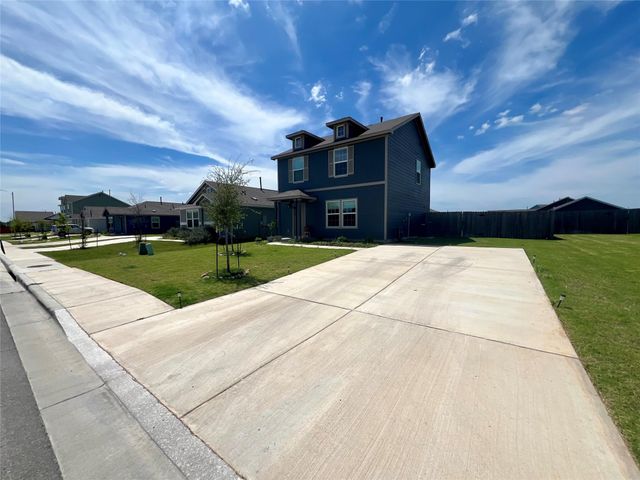 519 Thunderstorm Ave, Lockhart, TX 78644