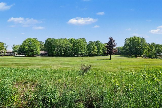9980 Sunset Drive, Canadian Lakes, MI 49346